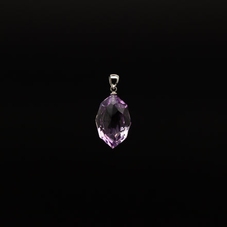 15-22mm | Oval Cut Amethyst Pendant | A Touch of Royal Serenity