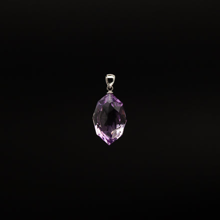 15-22mm | Oval Cut Amethyst Pendant | A Touch of Royal Serenity