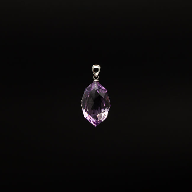 15-22mm | Oval Cut Amethyst Pendant | A Touch of Royal Serenity
