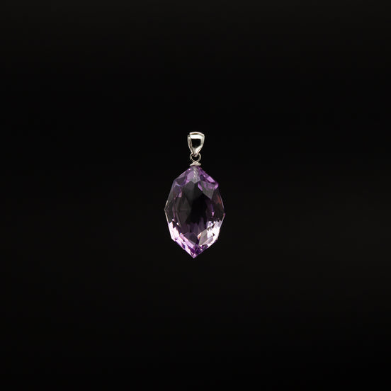 15-22mm | Oval Cut Amethyst Pendant | A Touch of Royal Serenity
