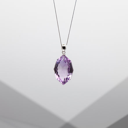 15-22mm | Oval Cut Amethyst Pendant | A Touch of Royal Serenity