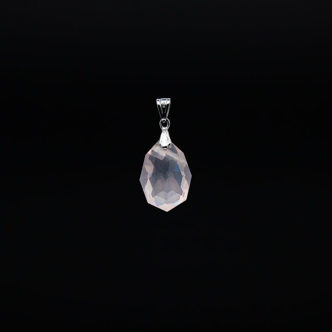 Minimalist Rose Quartz Pendant | 14-20mm Oval Cut | The Essence of Softness, Refined.