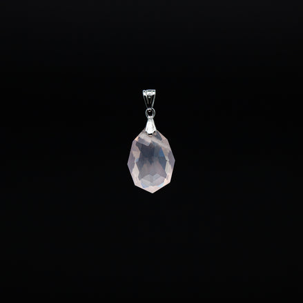 Minimalist Rose Quartz Pendant | 14-20mm Oval Cut | The Essence of Softness, Refined.